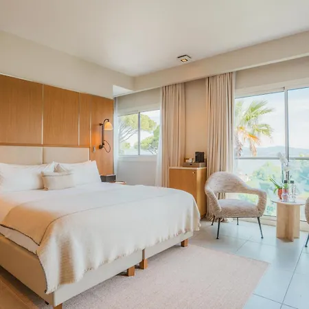 Отель Kube Saint-tropez