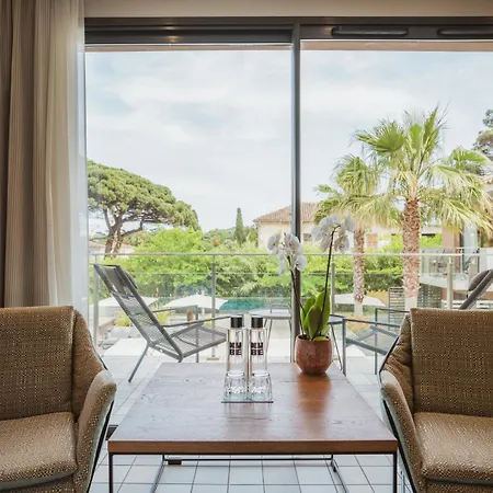 Kube Saint-tropez Отель
