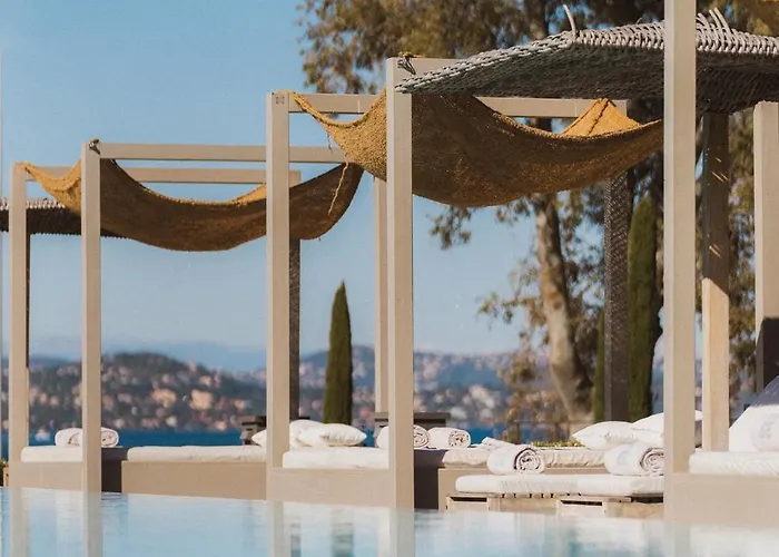 Kube Saint-tropez Hotel 5*