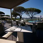 ホテル Kube Saint-tropez 5*