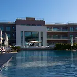 ホテル Kube Saint-tropez 5*
