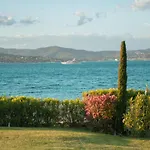 Kube Saint-tropez ホテル 5*