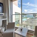 Kube Saint-tropez Hotel
