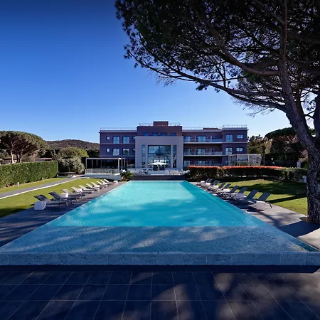 Kube Saint-tropez Отель