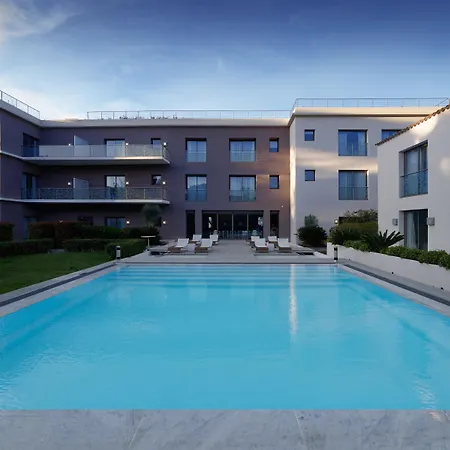 Отель Kube Saint-tropez