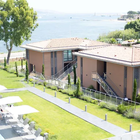 Kube Saint-tropez Отель