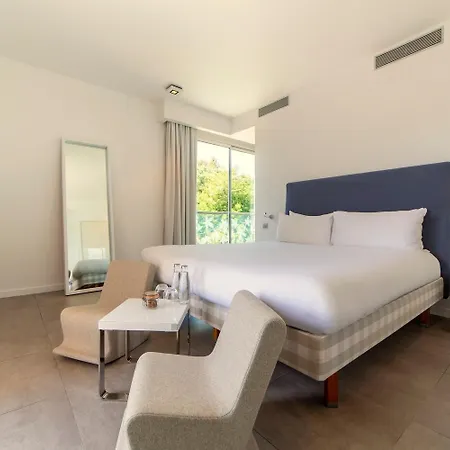 Kube Saint-tropez Гассен