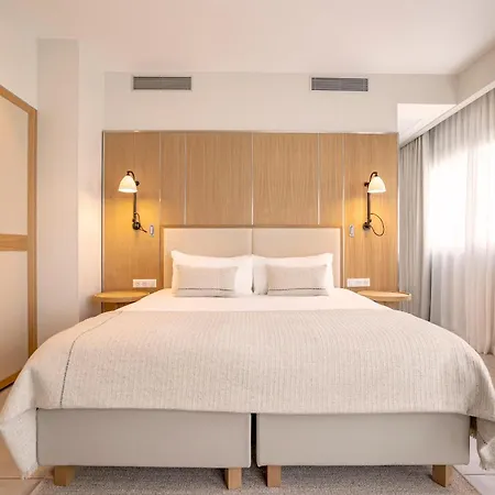 Kube Saint-tropez Отель
