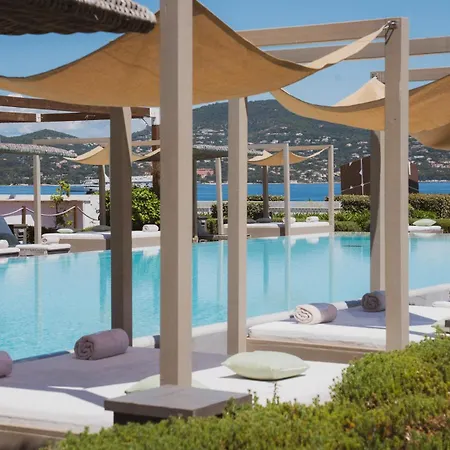 Kube Saint-tropez Отель Гассен