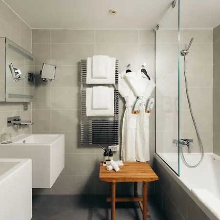 Kube Saint-tropez Hotel